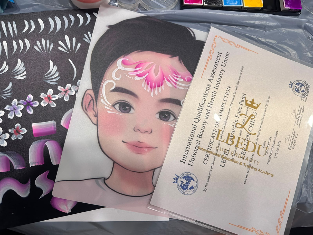 學員評估作品：萬聖節蜘蛛網與精靈面彩